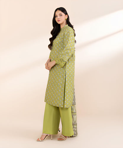 3 Piece - Embroidered Light Khaddar Suit