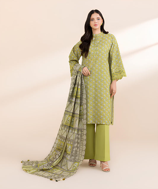 3 Piece - Embroidered Light Khaddar Suit